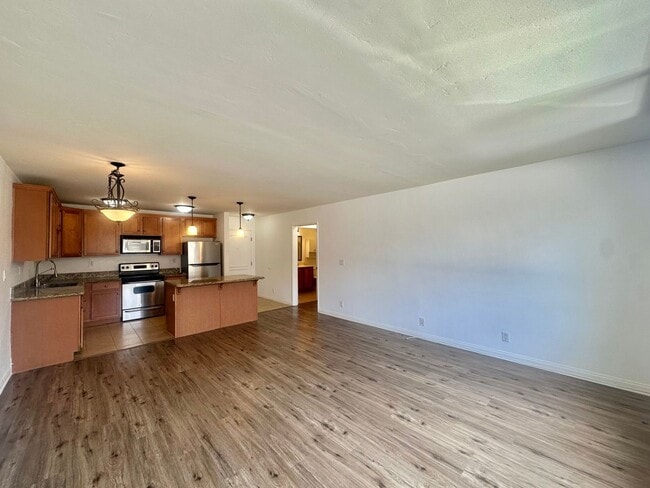 Building Photo - San Diego State Upgraded 1 BD / 1 BA W/ Pa...