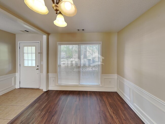 Building Photo - 401 Citronelle Dr