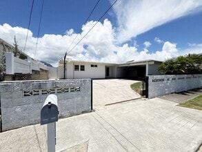 Building Photo - 1459 Kupau St