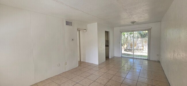 Foto del edificio - 1225 Kennedy Rd