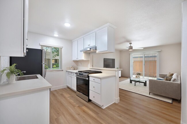 Foto del edificio - Brentwood Village Apartments