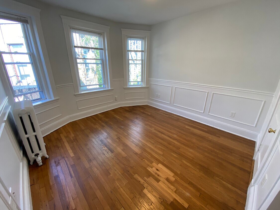 Primary Photo - 680 Huntington Ave
