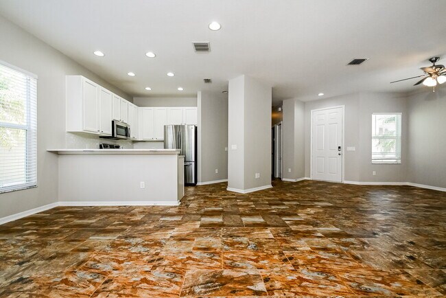 Building Photo - 502 Laguna Mill Dr