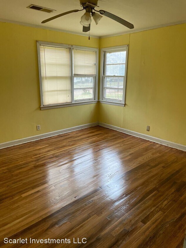 Building Photo - 3 br, 1 bath House - 204 Norwood Dr