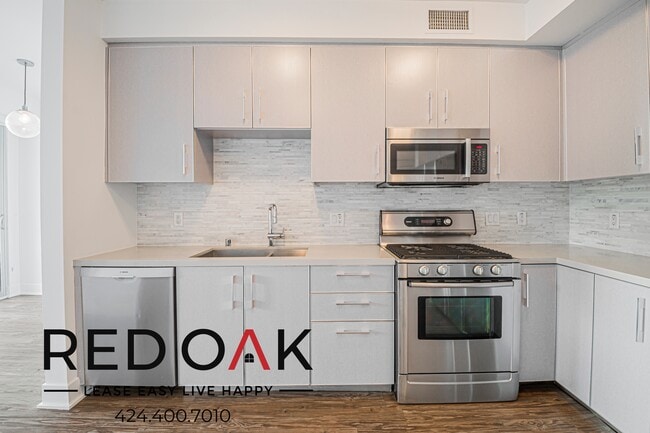 Foto del edificio - 1168 S Barrington Ave