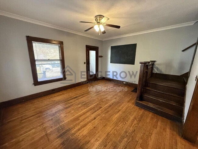 Building Photo - 567 Paris Ave SE