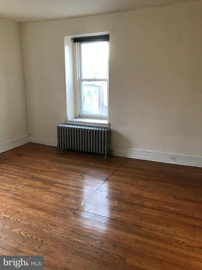 Foto del edificio - 512 S 47th St