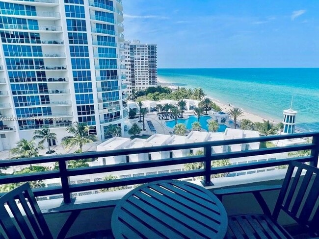 Building Photo - 3505 S Ocean Dr