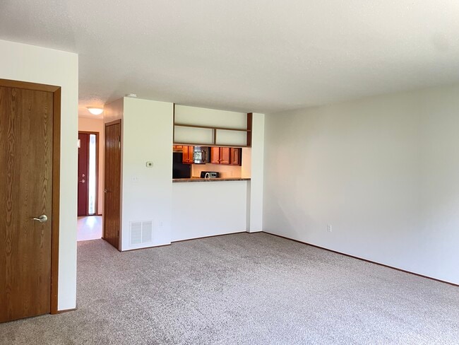 Building Photo - 5049 Catawba Dr