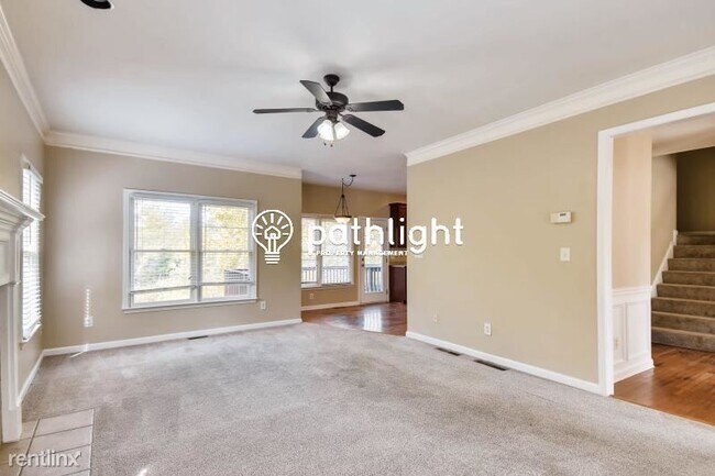 Building Photo - 4 br, 2.5 bath House - 2618 Chandler Grove...