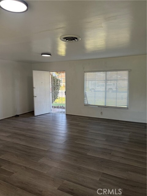 Building Photo - 17273 Seville Ave