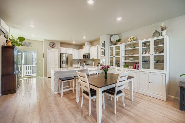Foto del edificio - 32668 Steamboat Ln