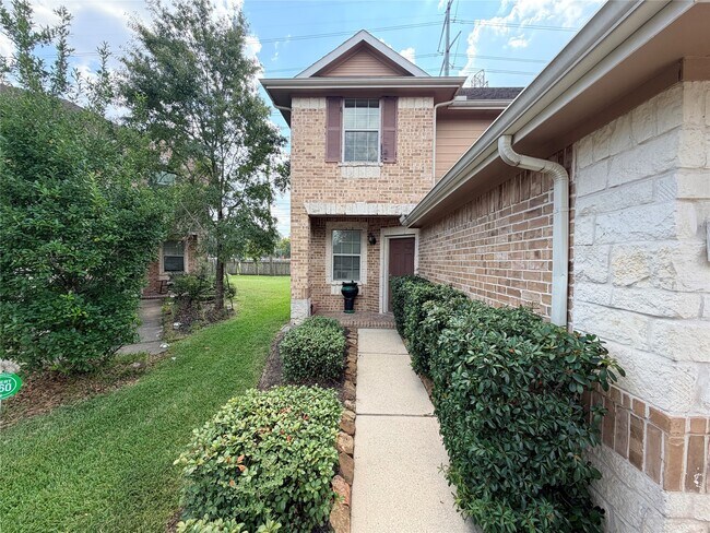 Foto del edificio - 14930 Berncrest Ln