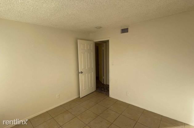 Foto del edificio - 2408 W Campbell Ave