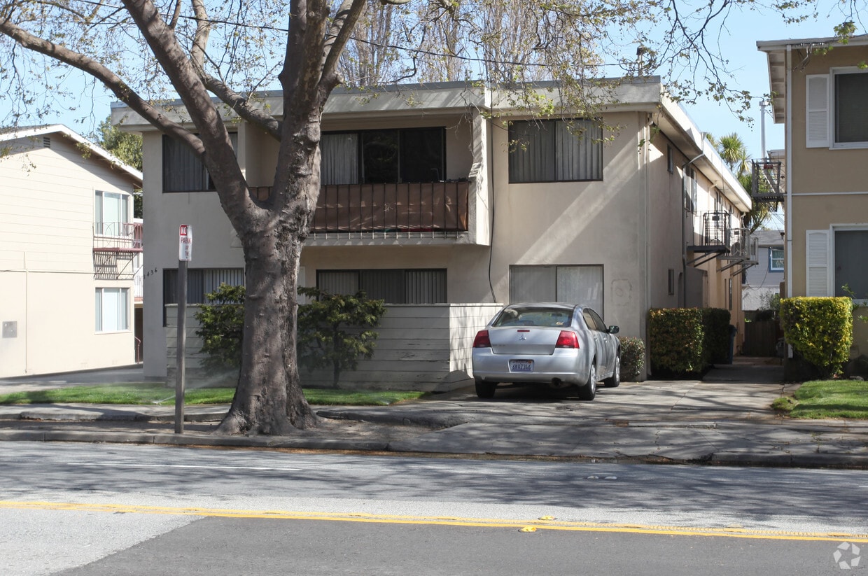 Building Photo - 1436 El Camino Real