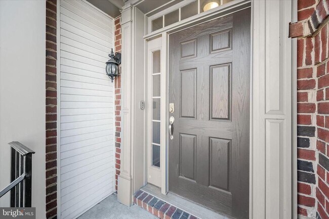 Foto del edificio - 9411 Geaton Park Pl