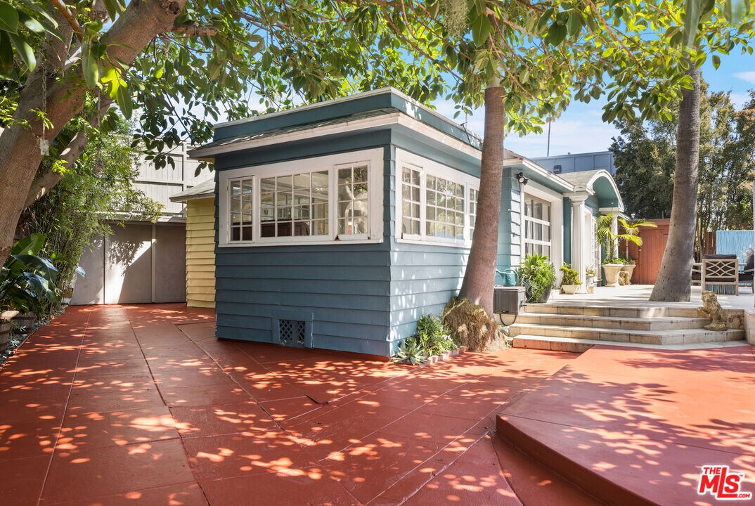 Foto principal - 837 Venice Blvd.