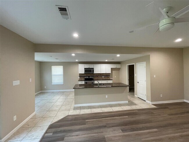 Foto del edificio - 508 W Willis St