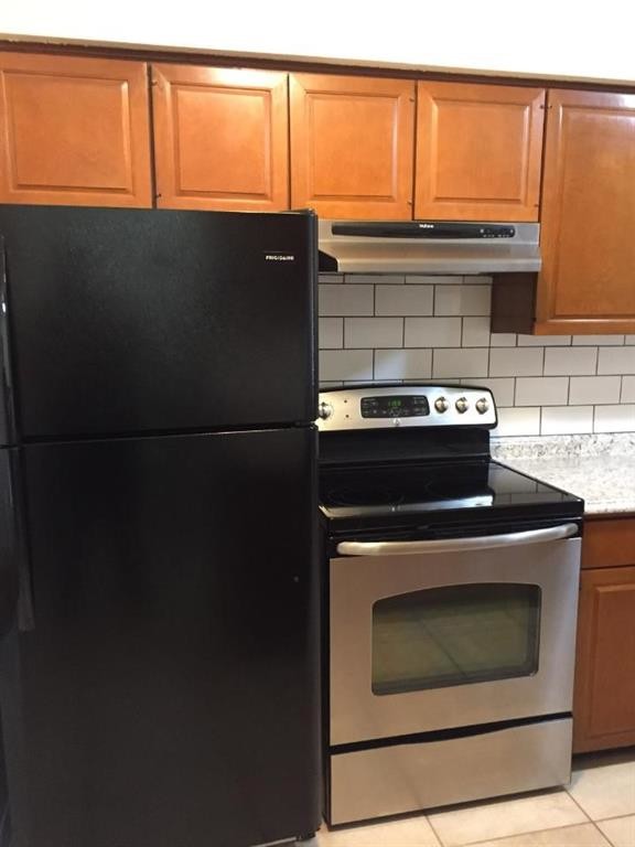 Foto del edificio - 5801 Thunderbird St