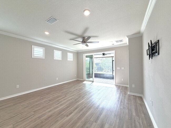 Building Photo - 106 Yellow Iris Ct
