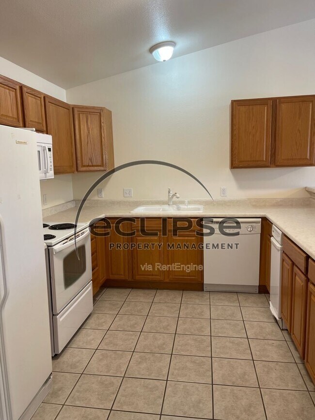 Building Photo - 497 Coronado Ct