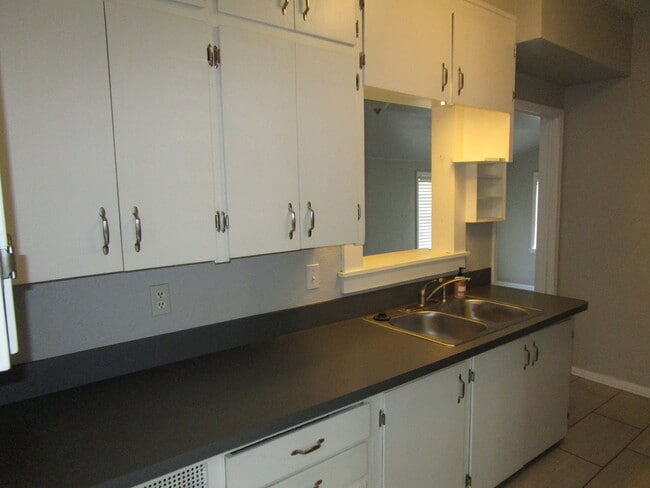 Foto del edificio - PRELEASING - July 2026 - (2) Bed/(1) Bath ...