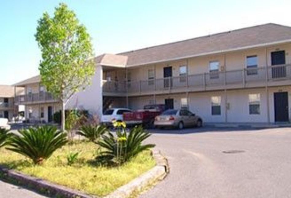Aplin Apartments 511 Southern Ct Crestview, FL Apartments for Rent in Crestview