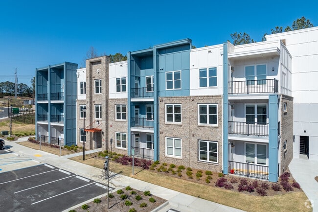 Building Photo - Avonlea Pointe