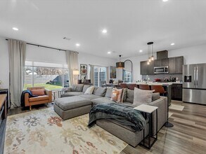 Building Photo - 2222 Wavell St