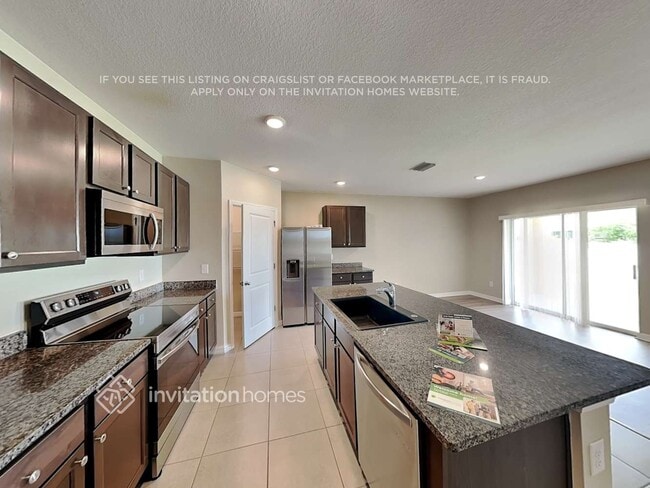 Building Photo - 5205 Willow Breeze Wy