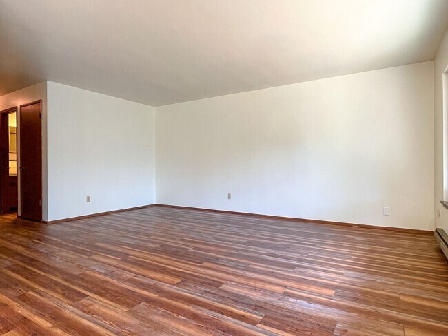 Foto del edificio - Updated Beacon Hill 1bd/1bth Condo, $1,650/mo.