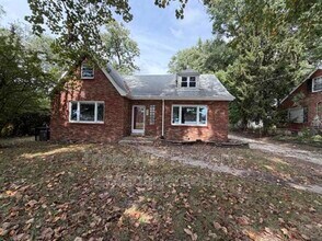 Building Photo - 1629 Redman Rd