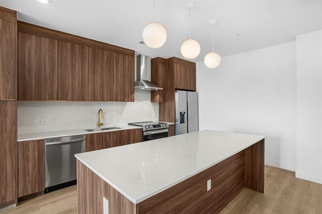 Foto del edificio - 1701 Simond Ave