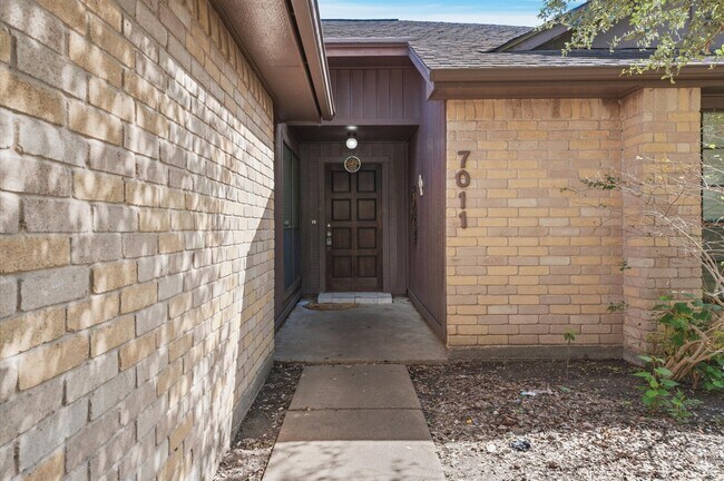 Foto del edificio - 7011 Lost Thicket Dr