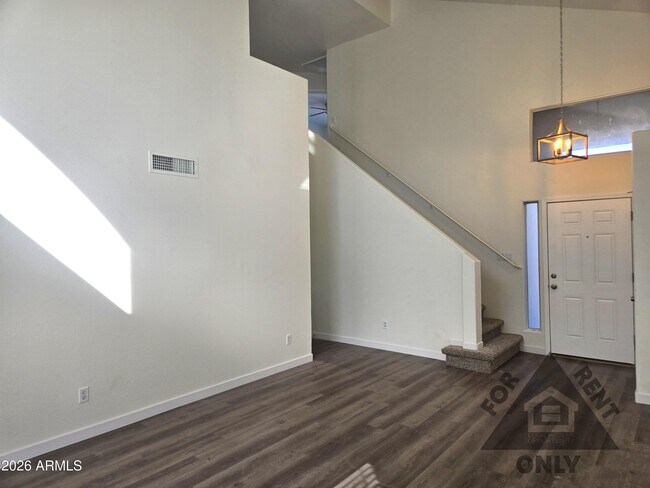 Foto del edificio - 4025 E Coolbrook Ave