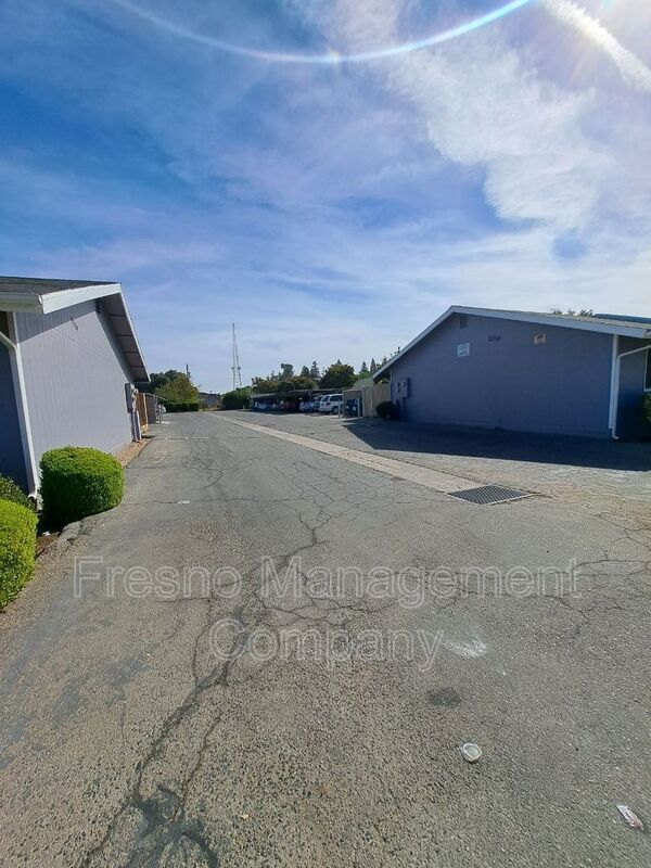 Foto del edificio - 2318 N Angus Ave