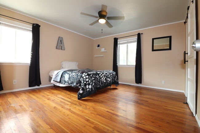 Foto del edificio - 8227 Santa Fe Dr