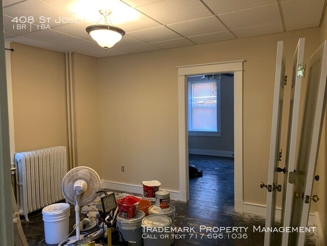 Building Photo - Nice 1 Bedroom