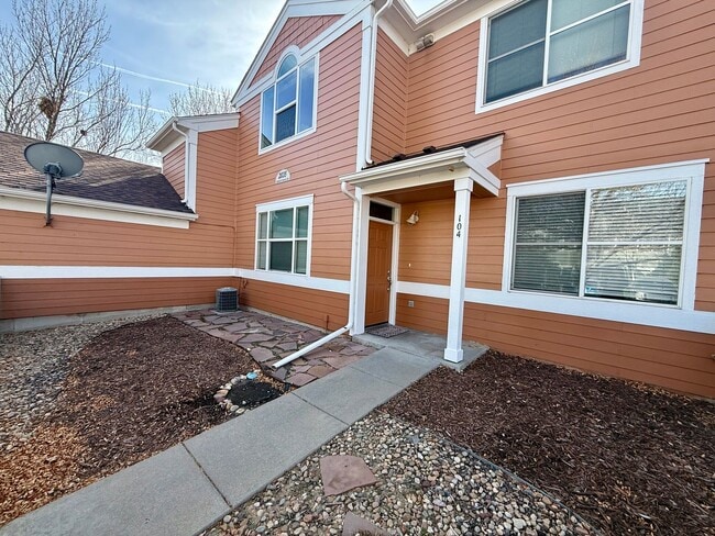 Beautiful, 2 Bed/2 Bath Condo in High Plains Village - Beautiful,  2 Bed/2 Bath Condo in High Plains Village