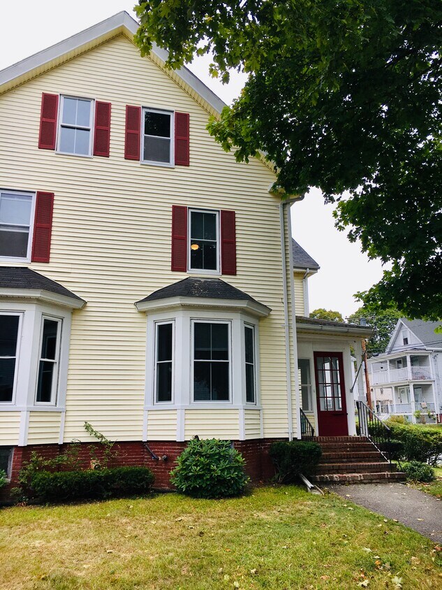 Primary Photo - 17 Chester St
