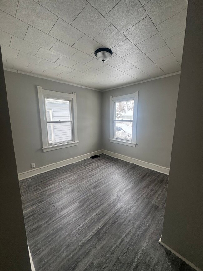 Building Photo - 414 Hunter Ave