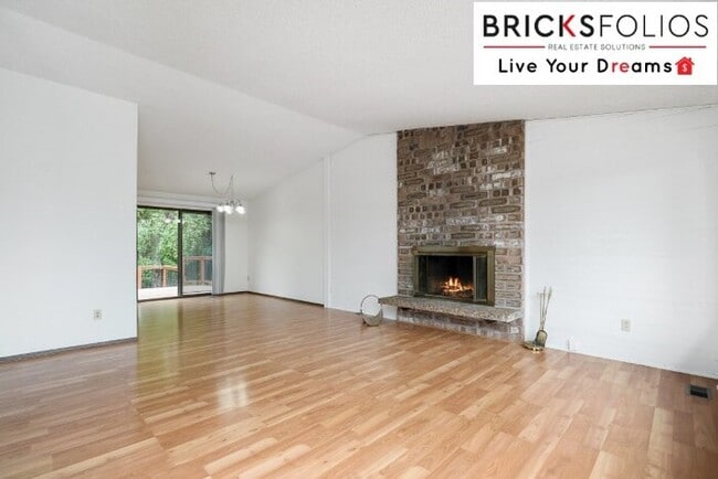 Foto del edificio - Redmond Gem! Live in the award-winning Lake Washington School District.