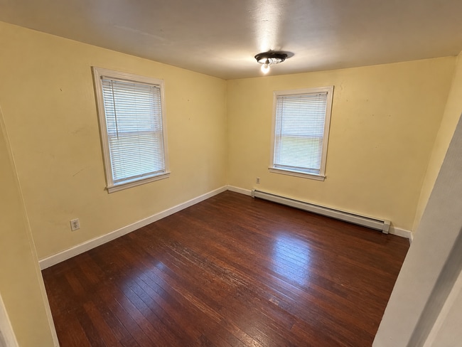 Bedroom - 54 Portland St