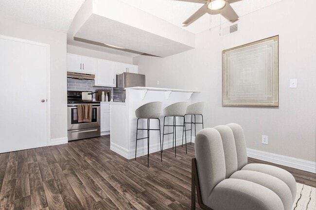 Interior Photo - The Tallows at Peoria