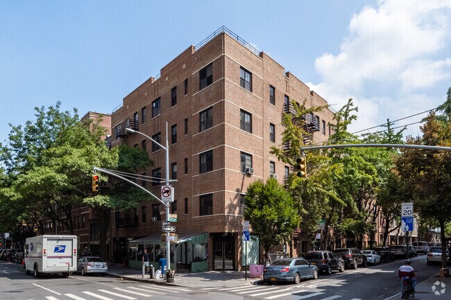 Street Corner View - 520-524 Hudson St