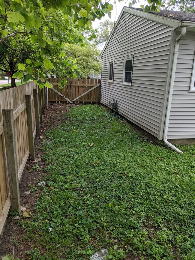 Foto del edificio - Now leasing for move in August 1st 2026!