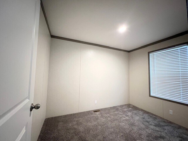Foto del edificio - 25772 Nuway Ave