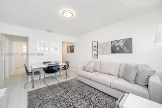 Building Photo - 6210 SW 59th St