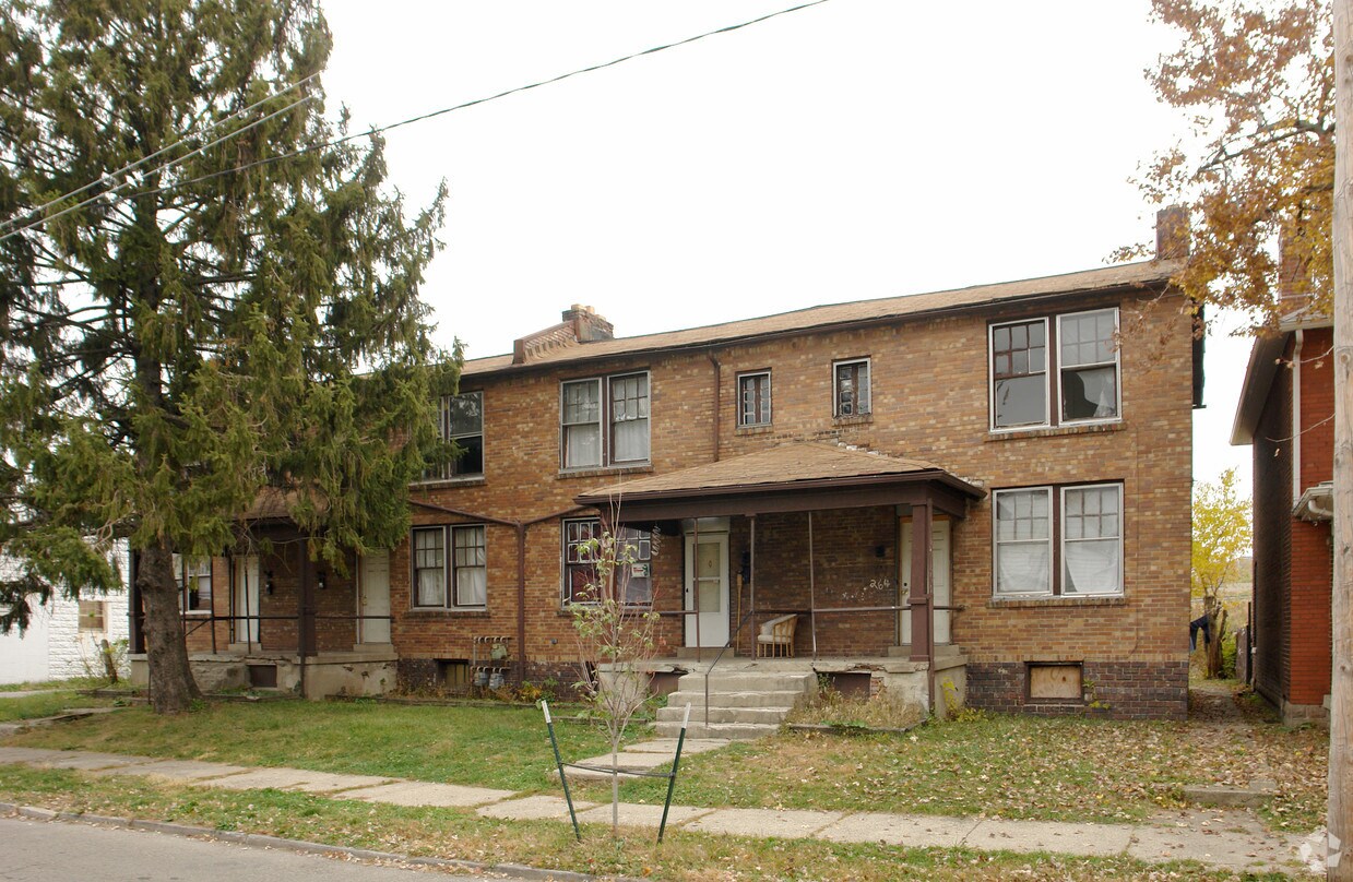 Primary Photo - 258-264 S Green St