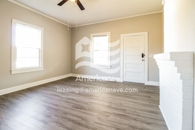 Foto del edificio - 693 Arlington Rd